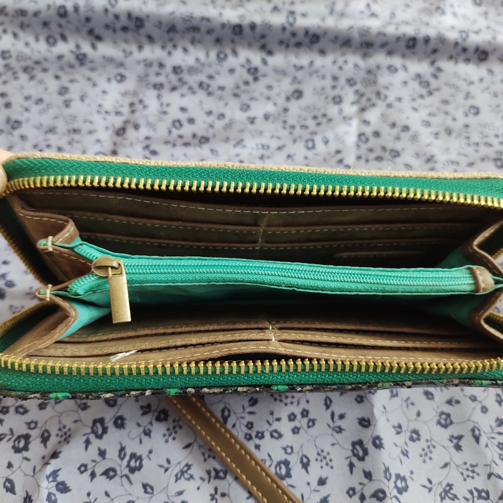 Catchfly Wallet - Picture 3 of 3